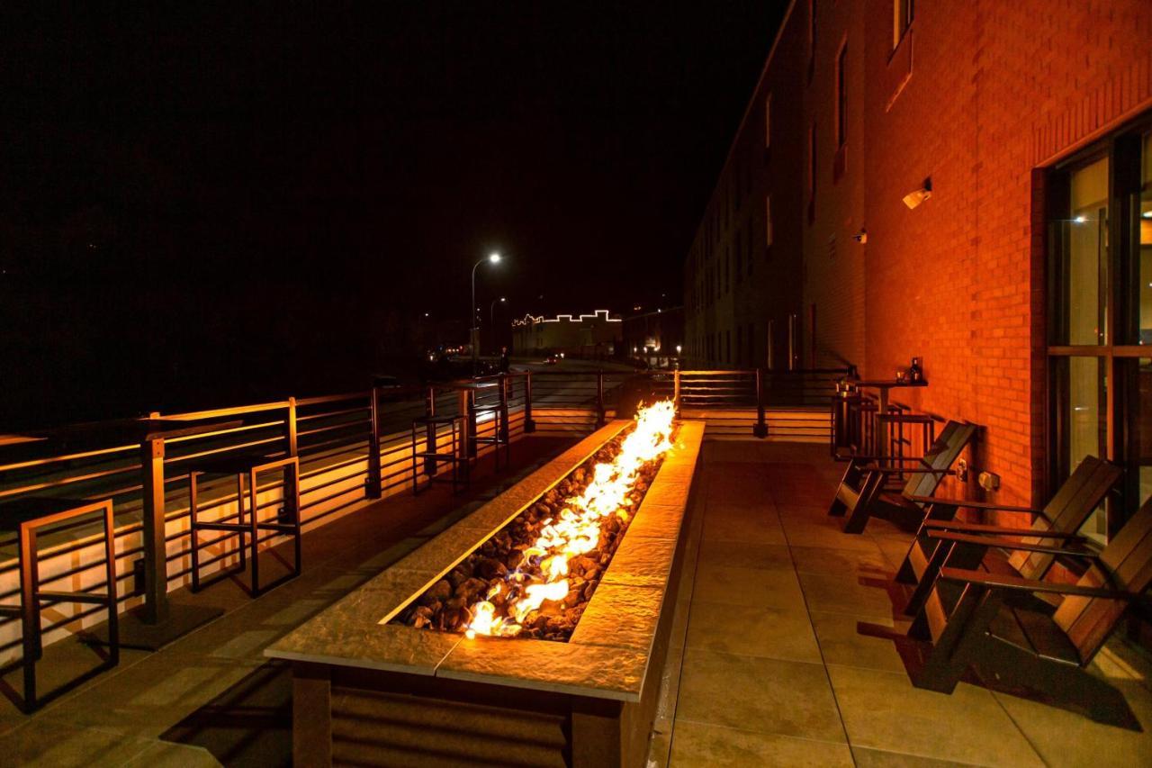 Four Points By Sheraton Deadwood Exteriör bild